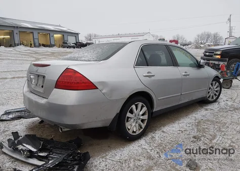 2007 Honda Accord 3.0 Se from USA, damaged, VIN 1HGCM664X7A035164